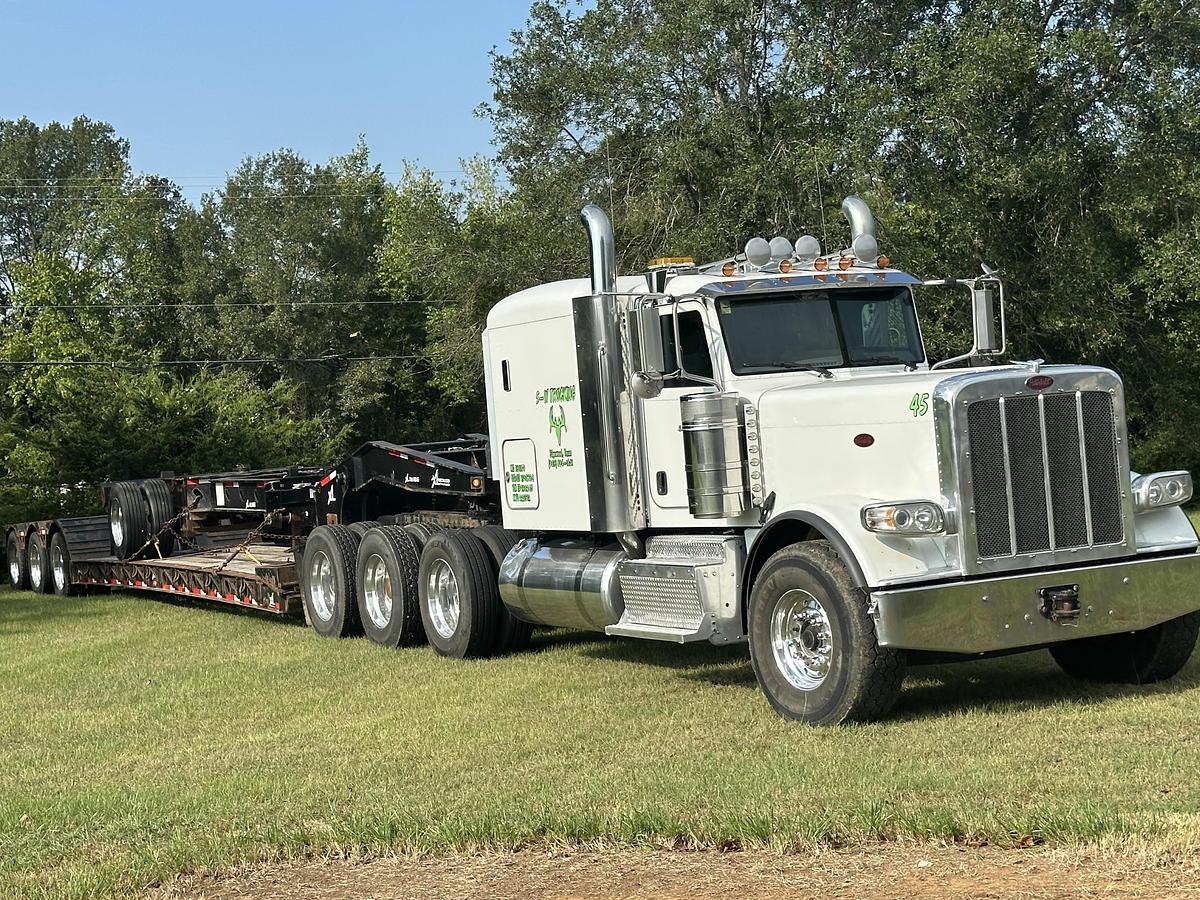 Used 2014 Peterbilt 389 and/or 2019 XL specialized trailer