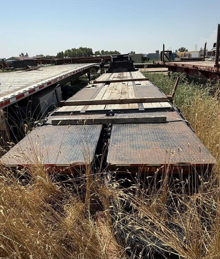 Used 2022 PJ 35Ft Gooseneck Dovetail Flatbed Trailer