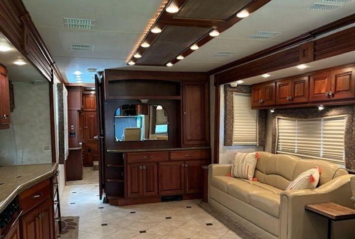 Used 2009 American Coach Allegiance 40X
