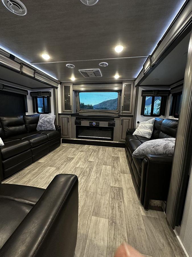 Used 2022 Keystone Montana Legacy 3761FL Fifth Wheel
