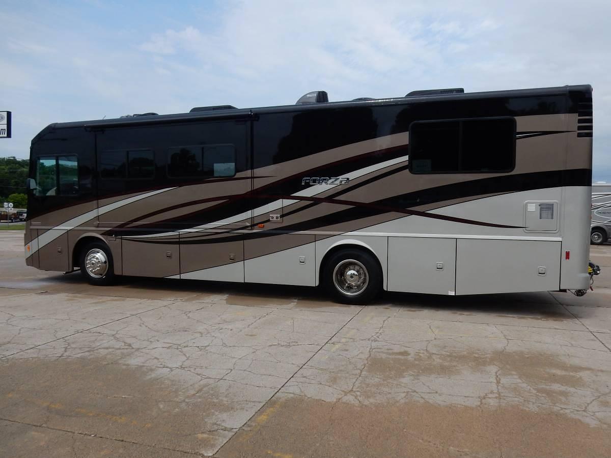 Used 2018 Winnebago Forza 34T