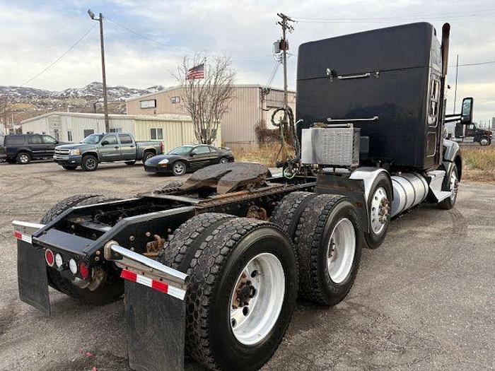 Used 2021 KENWORTH T880 Sleeper Semi Truck