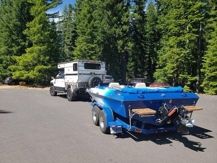 Used 1986 Commander Power Boat