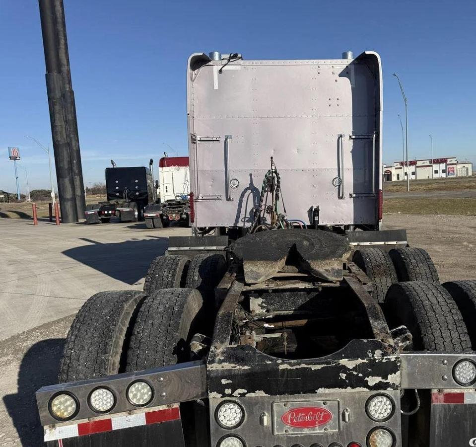 Used 2003 Peterbilt 379EXHD