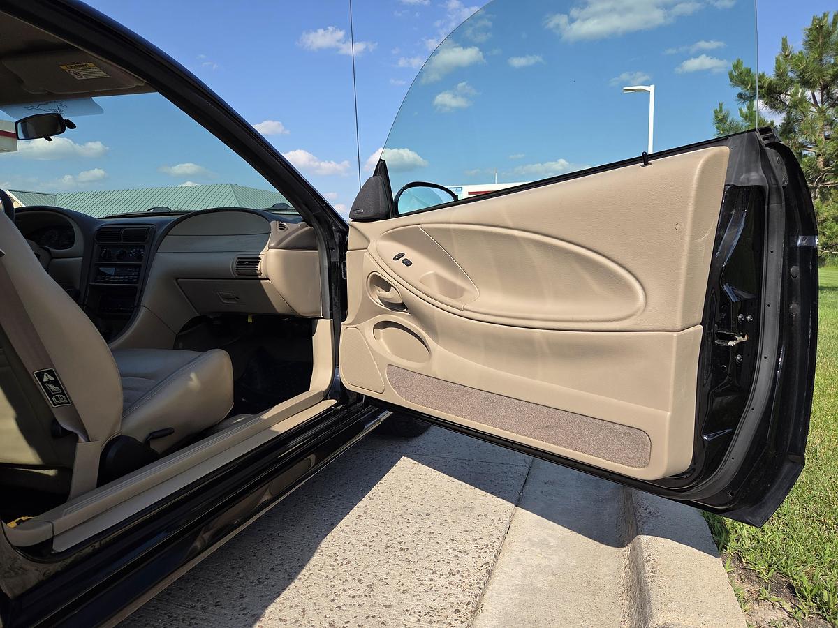 Used 2000 Ford Mustang GT