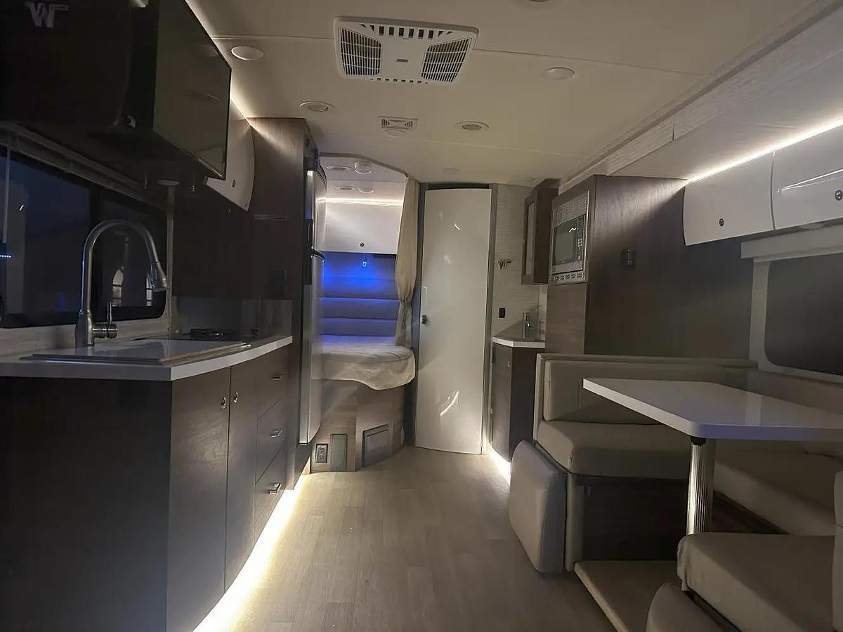 Used 2020 Winnebago View 24J