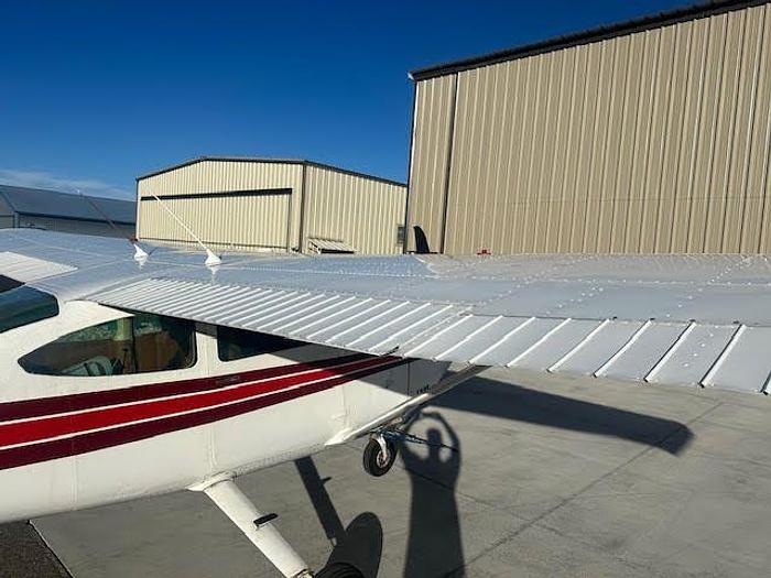 Used 1977 CESSNA 182Q Skylane