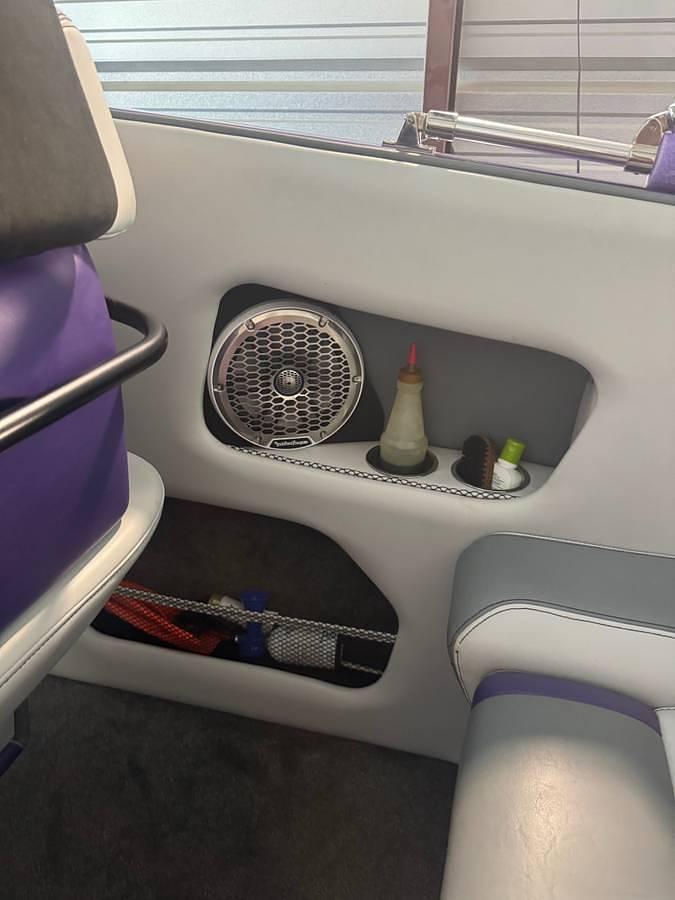 Used 2000 Magic 29 Wizard Performance Boat