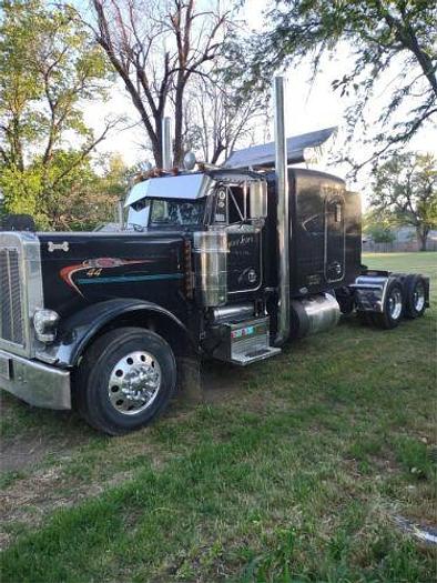 Used 2001 Peterbilt 379