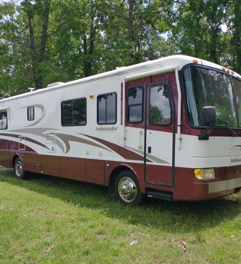 Used 2001 Holiday Rambler Ambassador Class A Motorhome