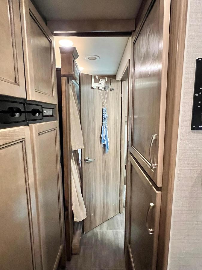 Used 2018 Jayco Seneca 37FS