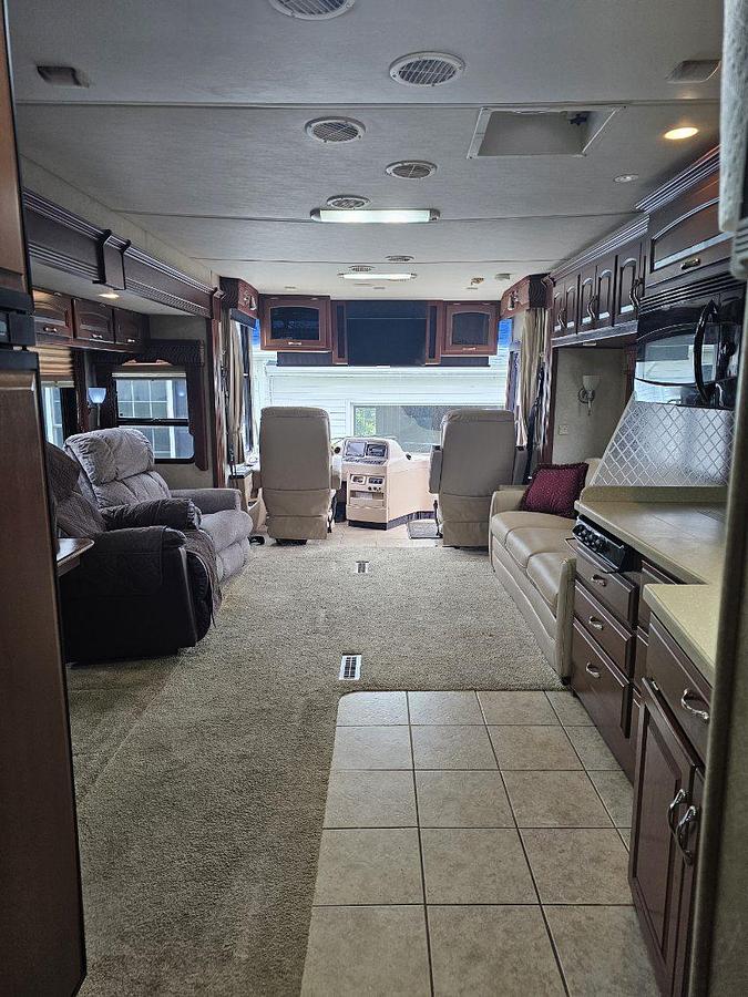 Used 2007 Newmar Kountry Star 3910