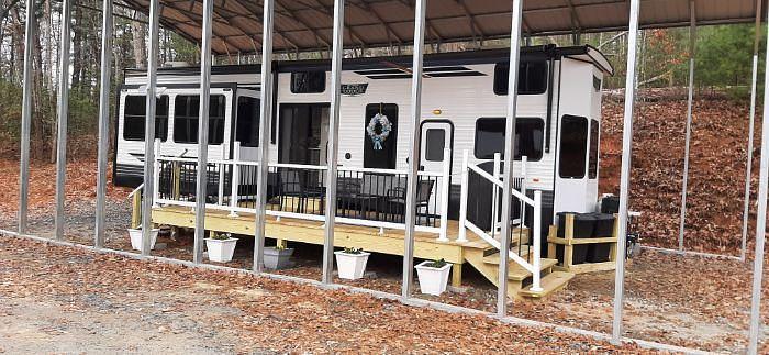 Used 2022 Forest River Wildwood Grand Lodge