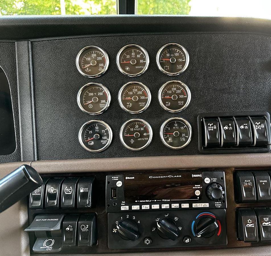 Used 2023 PETERBILT 389 Conventional Sleeper Semi