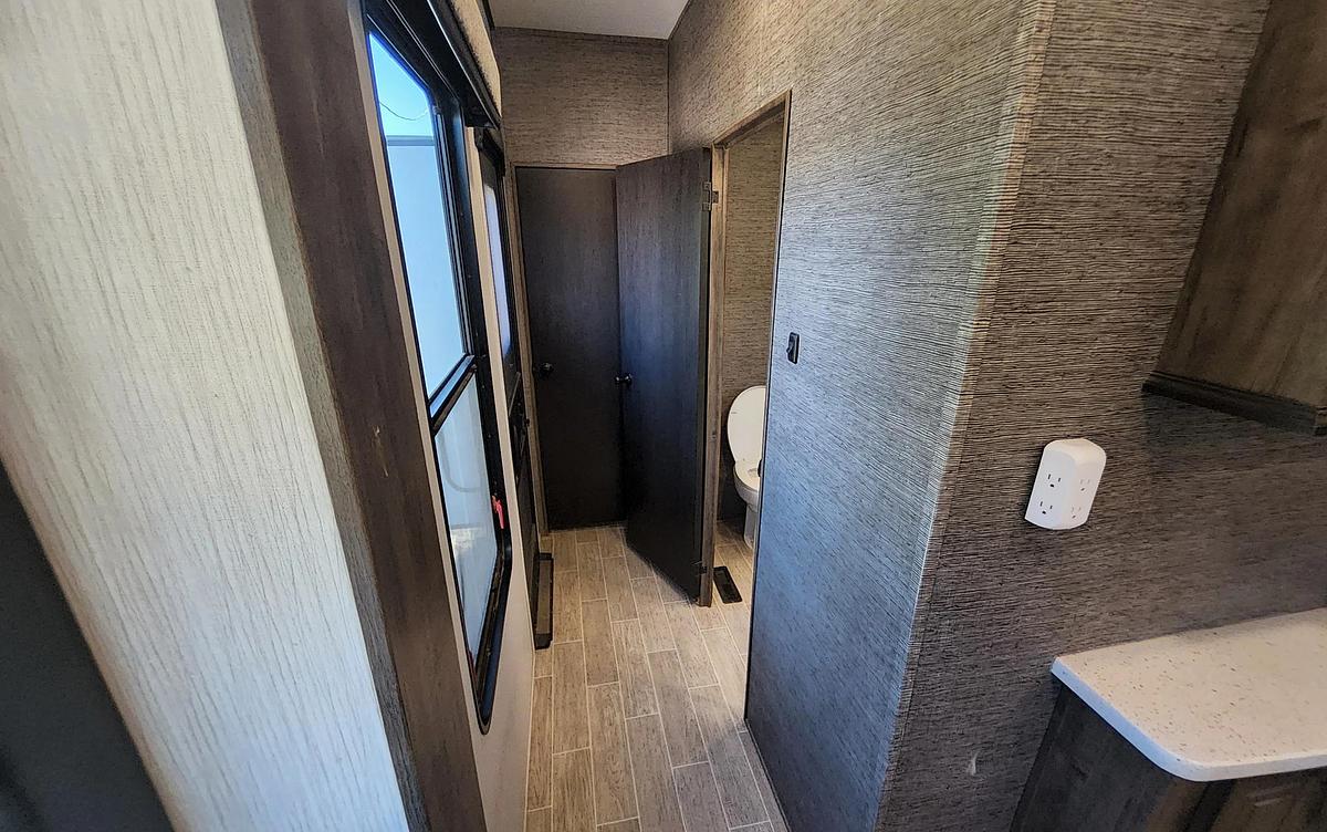 Used 2020 Heartland Bighorn Traveler 38FL Fifth Wheel