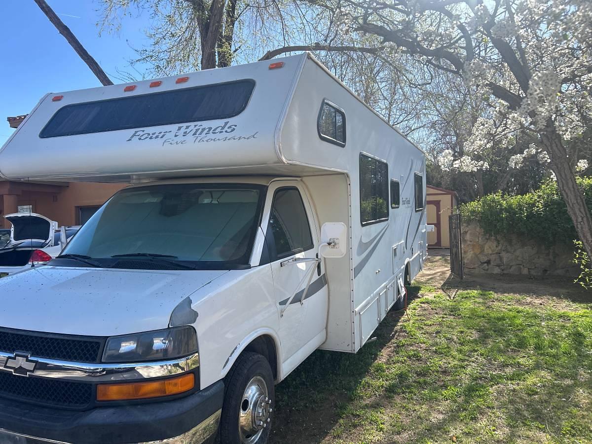 Used 2006 Chevrolet Four Winds 5000 Class C Motorhome