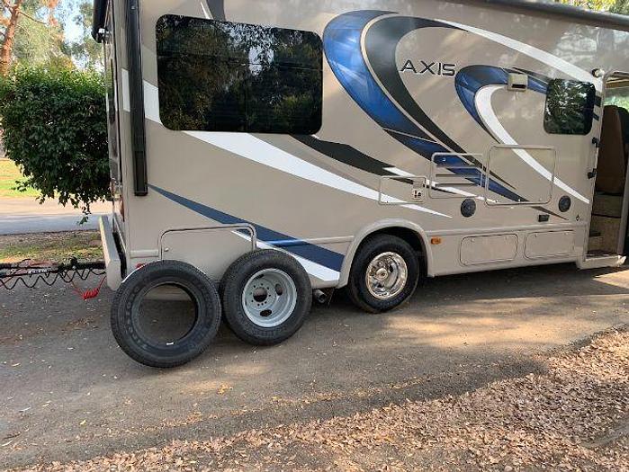 Used 2015 Thor Motor Coach Axis 25.2