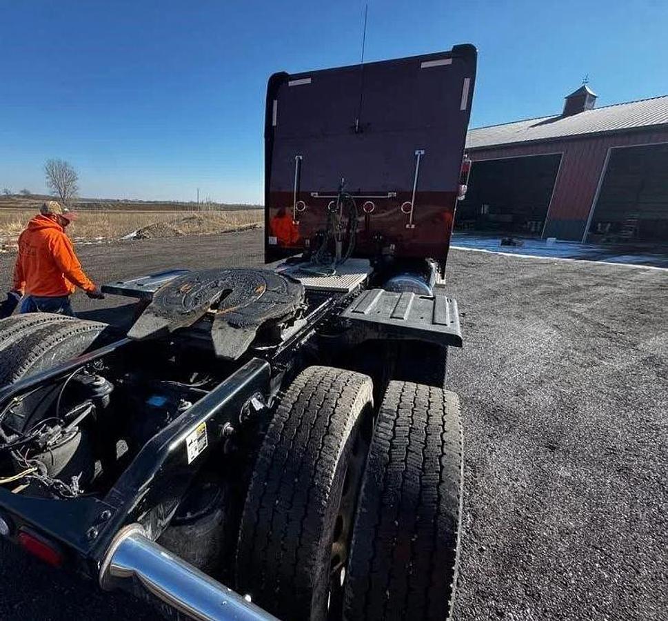 Used 2021 Peterbilt 389