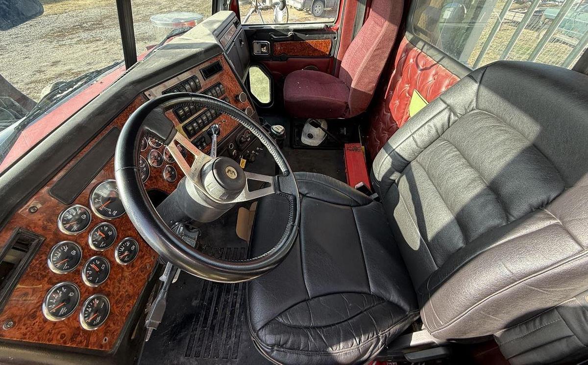 Used 2011 Western Star 4900 Day Cab