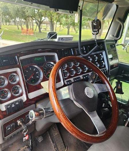 Used 2014 KENWORTH W900L