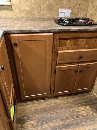 Used 2022 Lakota Colt 3 Horse Trailer