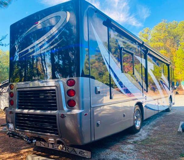 Used 2021 Entegra Reatta 37k