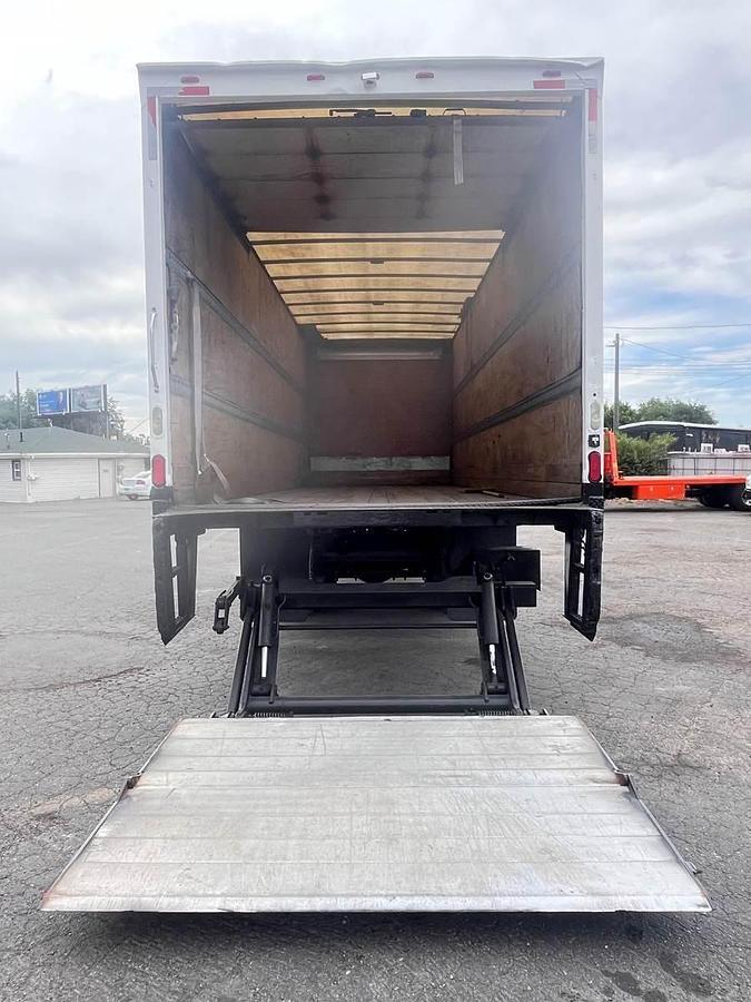 Used 2013 Hino 338 Box Truck