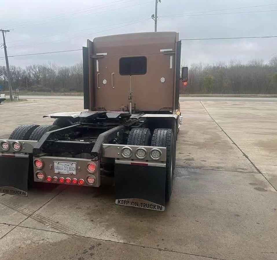 Used 2015 KENWORTH T660 Conventional Sleeper Semi