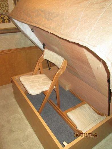 Used 2013 Winnebago Vista 30T