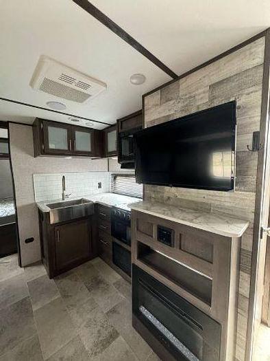 Used 2021 Dutchmen Coleman 245BHH