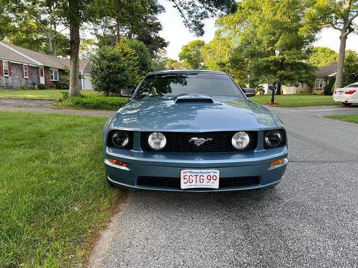 Used 2006 Ford Mustang GT Deluxe