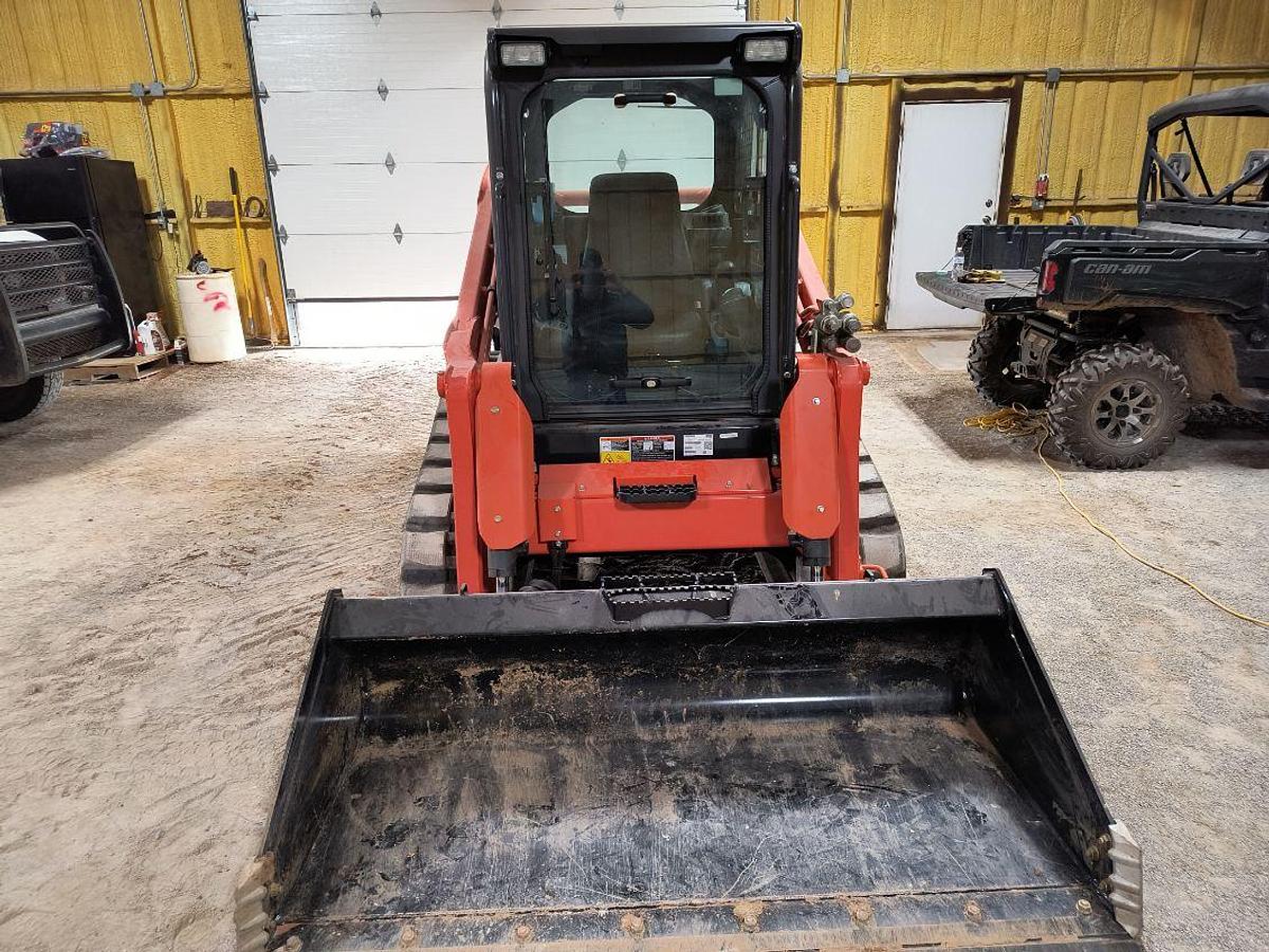 Used 2022 Kubota SVL752 Skid Steer