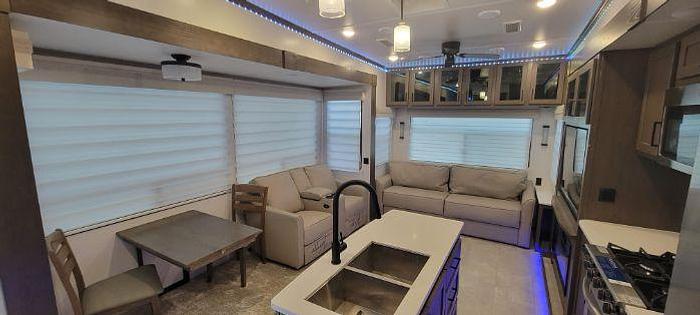 Used 2022 Palomino Columbus 299RLC