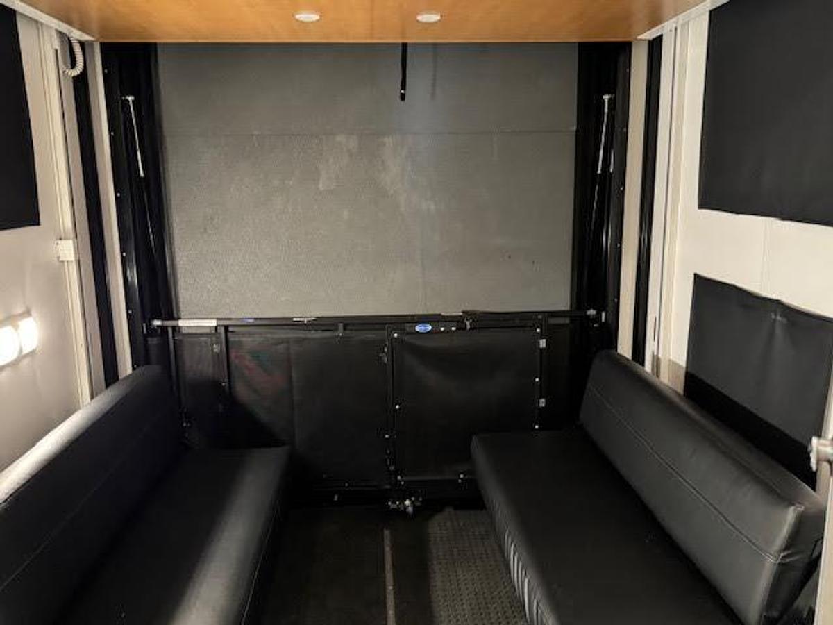 Used 2016 Newmar Canyon Star 3921 Class A Motorhome Toy Hauler