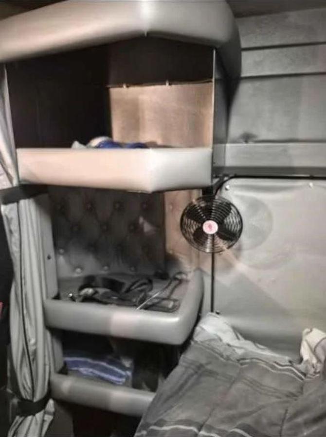 Used 2026 Kenworth W900L Sleeper Semi Truck