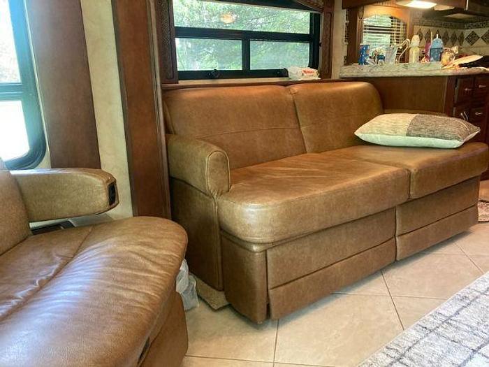 Used 2011 Entegra Anthem 44F