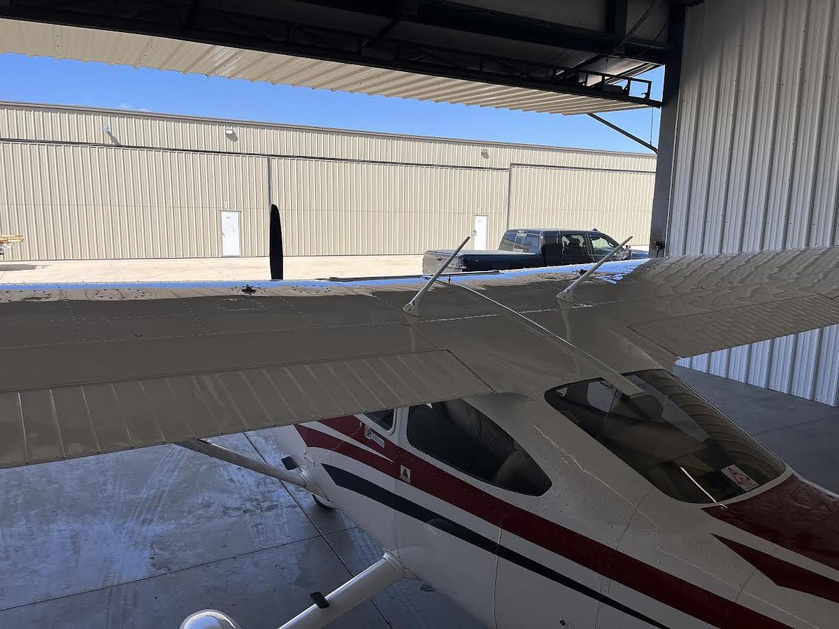 Used 2006 Cessna Turbo 182T Skylane Airplane