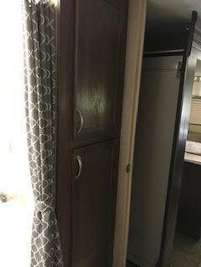 Used 2018 Dutchmen Coleman Light 2305QB