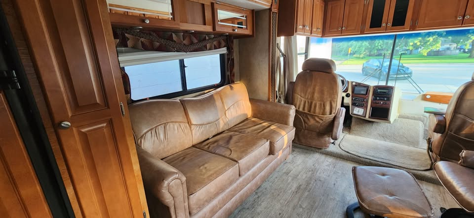 Used 2008 Gulf Stream Voyager Class A Motorhome