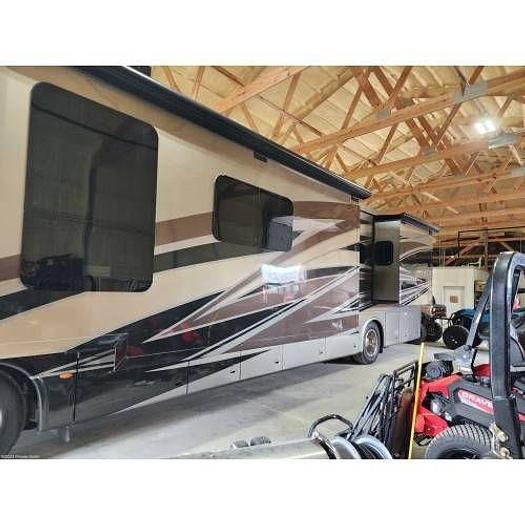 Used 2018 Newmar Ventana LE 4048