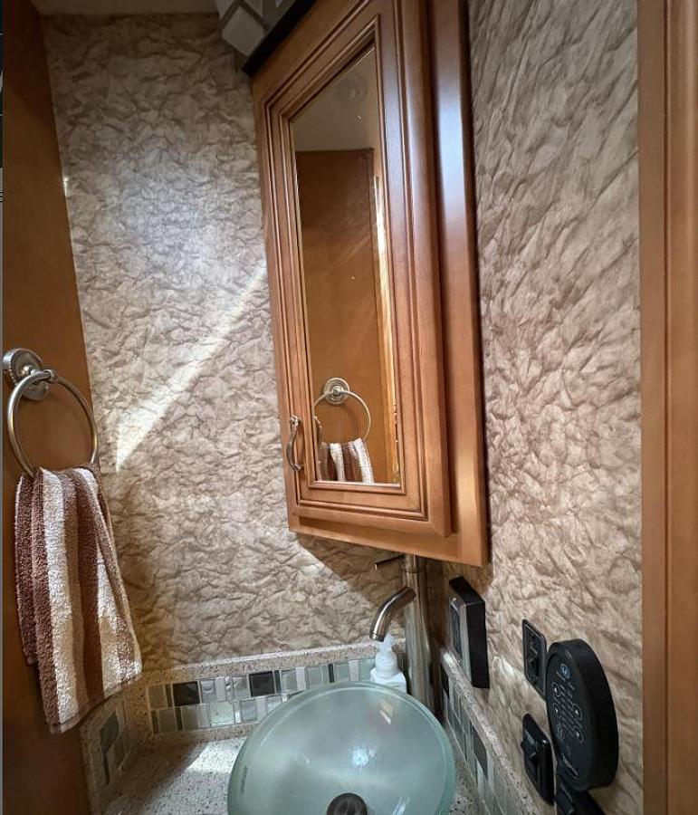 Used 2015 Newmar Ventana 4002