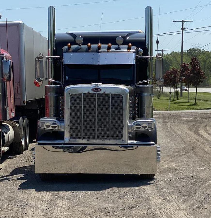 Used 2009 Peterbilt 389