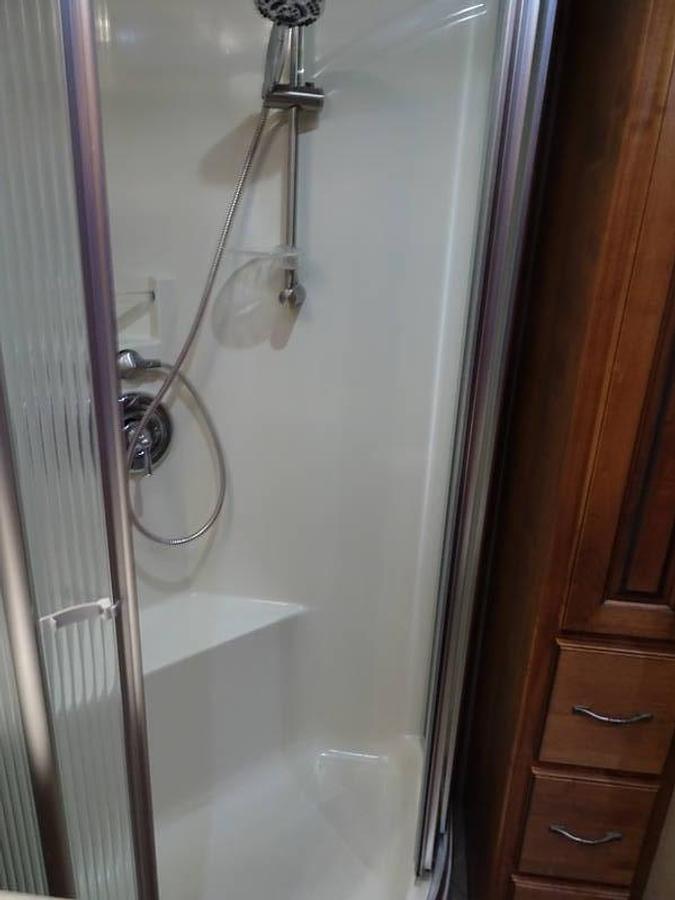 Used 2014 Holiday Rambler Ambassador 38PFT Class A Diesel Motorhome • King Bed • Washer/Dryer
