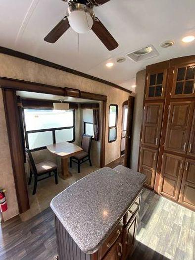 Used 2015 Keystone Montana 3711FL