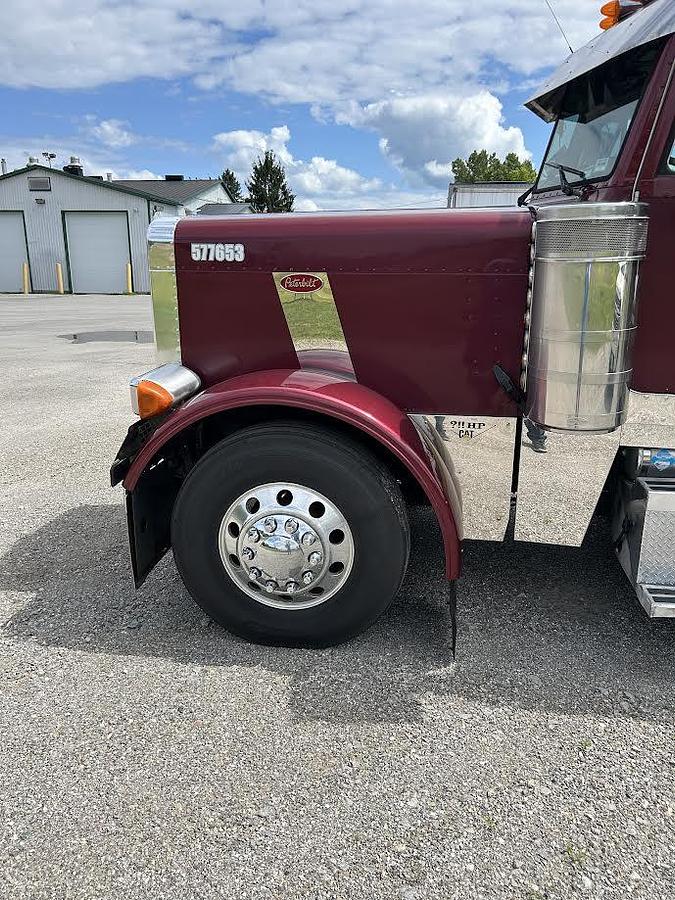 Used 2004 Peterbilt 379