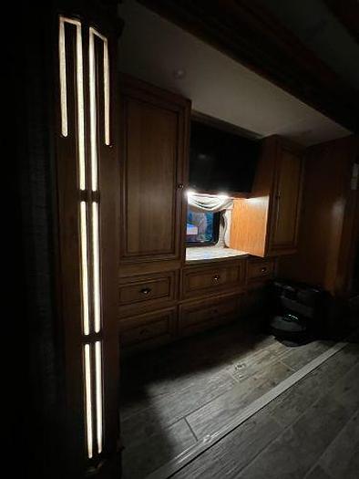 Used 2017 Newmar Dutch Star 4326