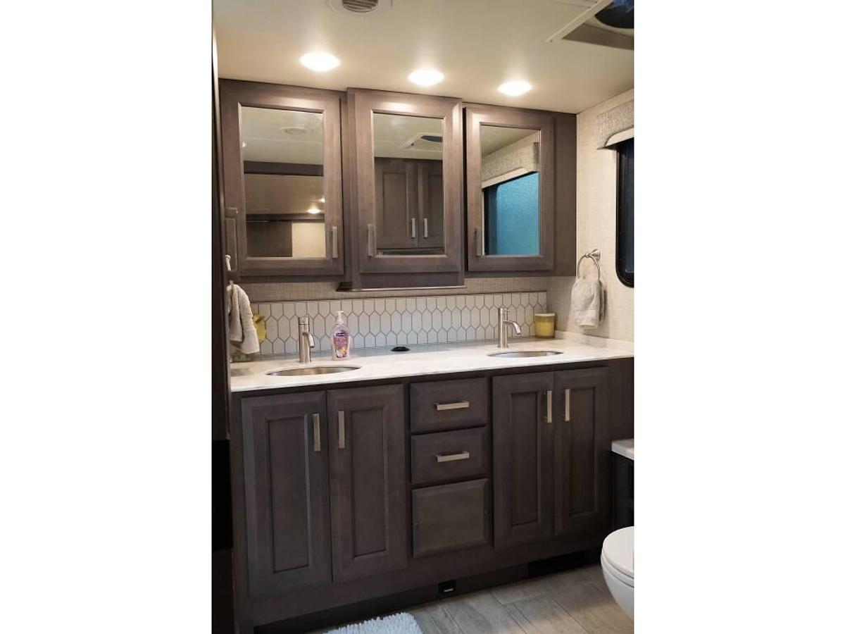 Used 2023 Thor Aria 4000