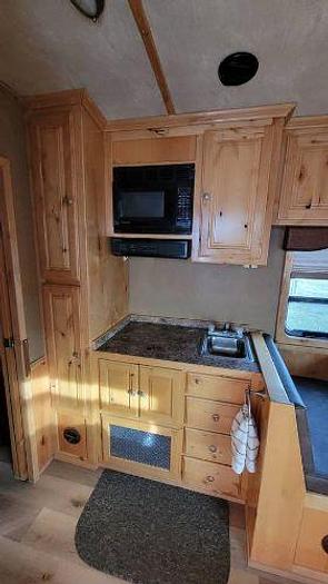 Used 2011 Cherokee Tomahawk Horse Trailer