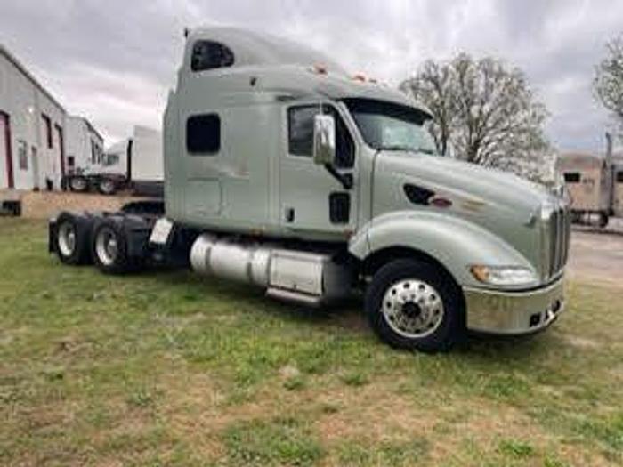 Used 2009 Peterbilt 387