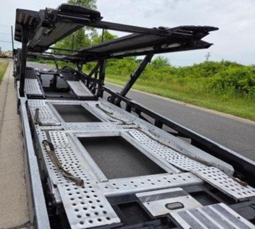 Used 2021 Peterbilt 389